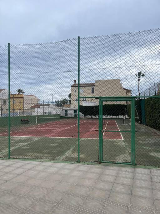 Agradable Apto A Pie De Playa Apartment Caleta De Velez Exterior photo