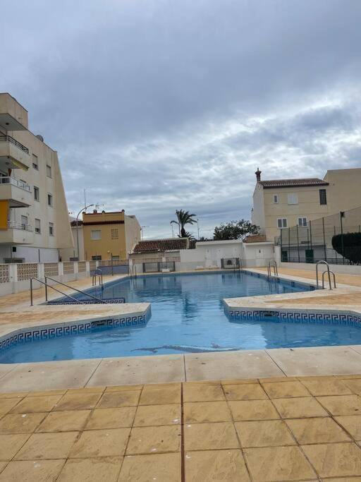 Agradable Apto A Pie De Playa Apartment Caleta De Velez Exterior photo